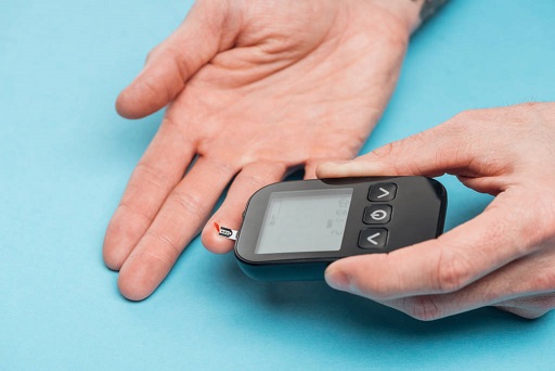 患糖尿病,每年要测骨密度 患糖尿病,每年要测骨密度