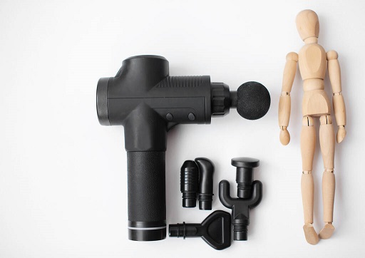 筋膜枪给眼睛做“按摩”,眼睛中的晶状体很脆弱