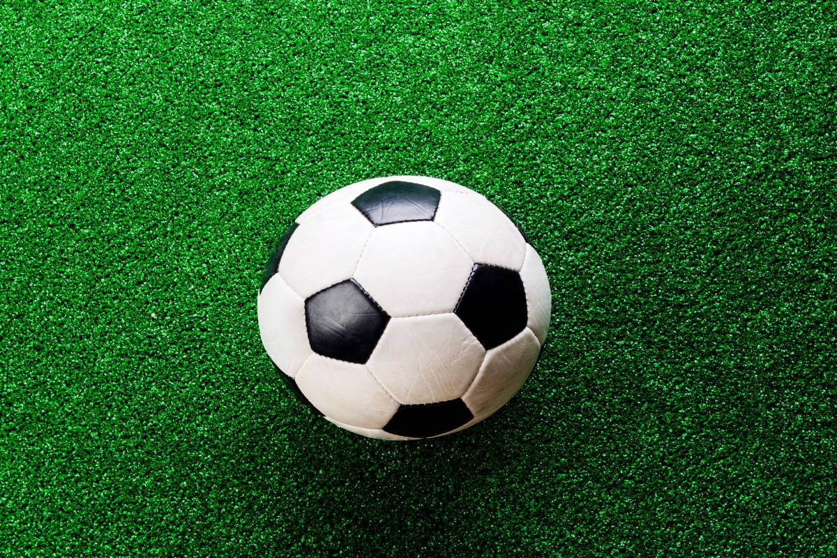 足球