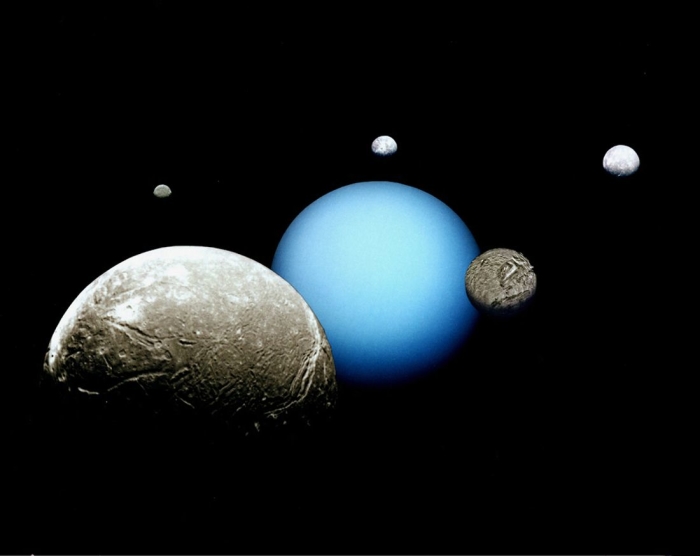 天王星,五个主要卫星 天王星,五个主要卫星